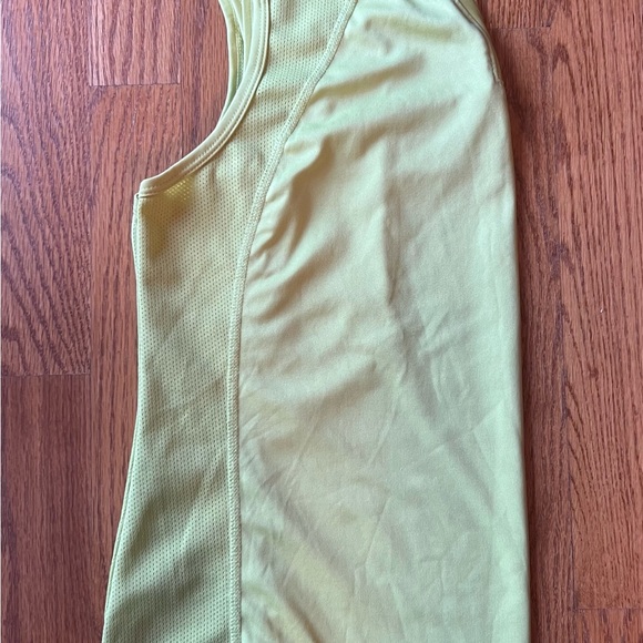 Champion Lime Green Sleeveless Top - Picture 3 of 10